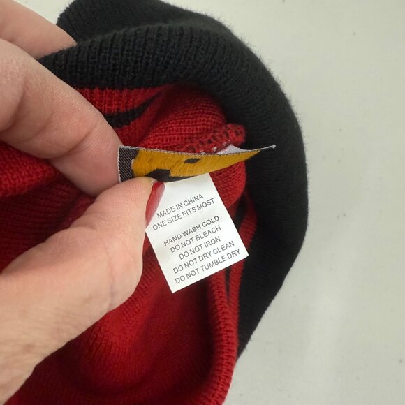 In N Out Burger Embroidered Black Red Knit Winter Beanie Hat Cap Adult Onesize - Picture 3 of 4